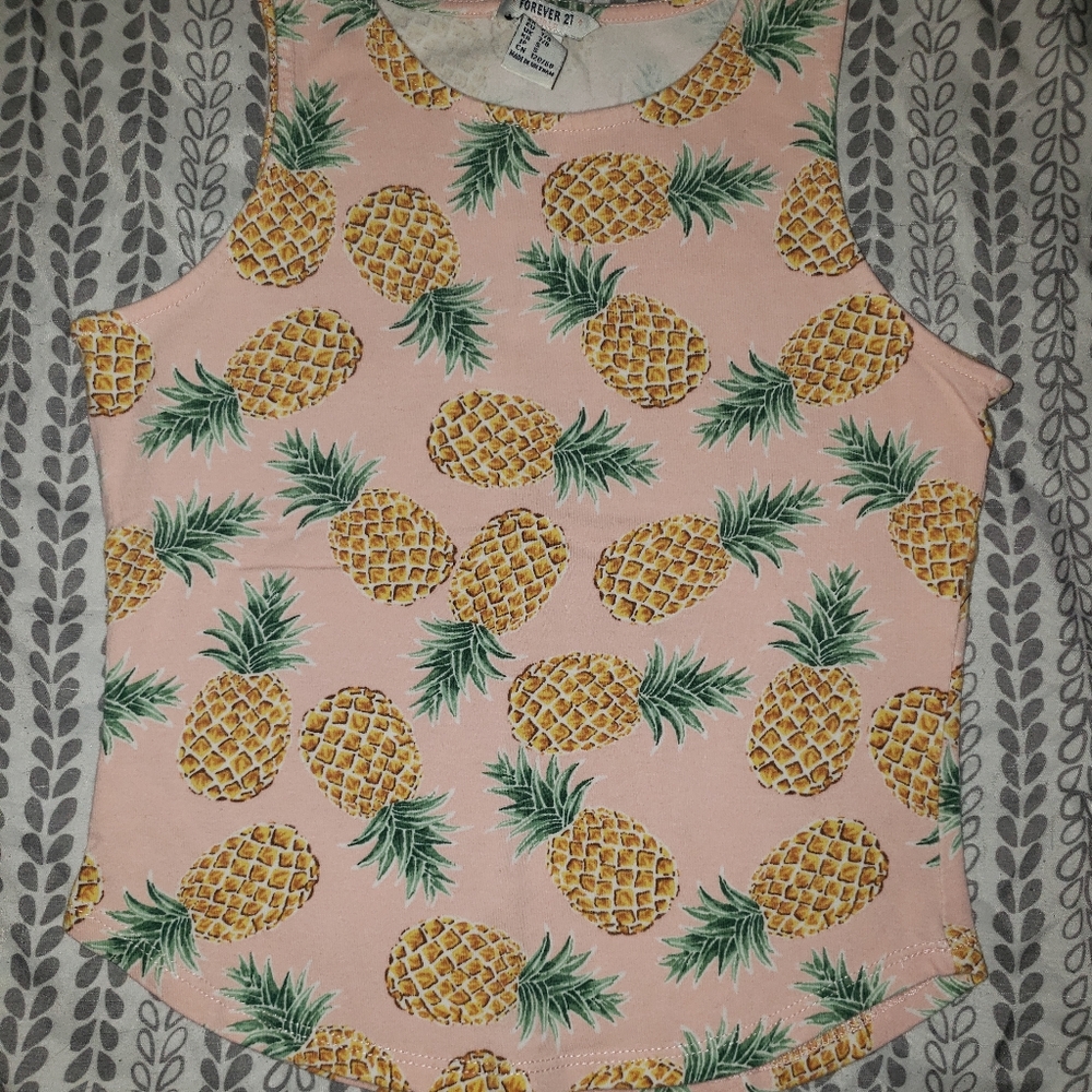 Pineapple top 🍍